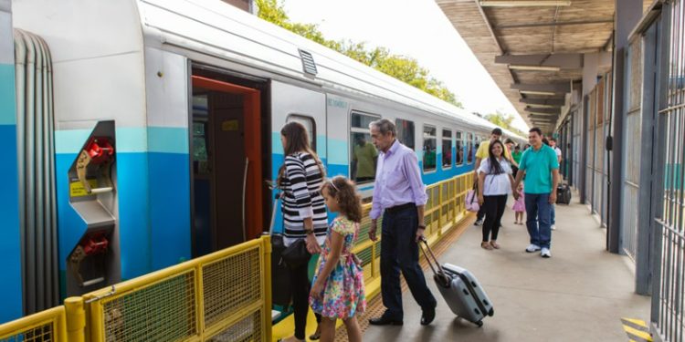 Justiça sobre trilhos: Vagão da Conciliação chega a passageiros entre São Luís e Açailândia