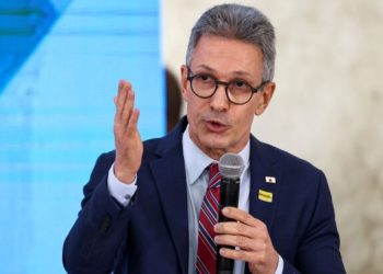 Zema diz que STF “está podre” e alerta: “jornalistas serão calados e censurados”