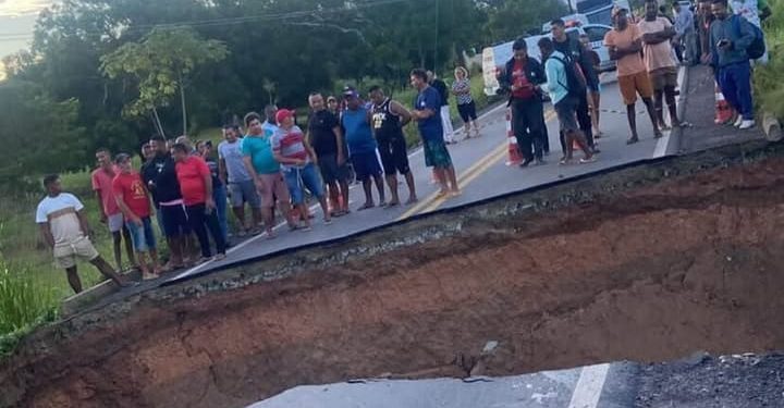 MA-014 rompe na Baixada após chuvas e açude irregular; governo anuncia medidas judiciais