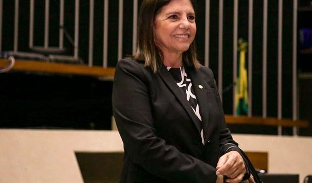 Roseana Sarney reassume mandato de deputada em junho e deve anunciar pré-candidatura