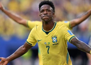 Com dois de Vini Jr. e volta de Neymar, Brasil goleia Escócia e avança para segunda fase da Copa