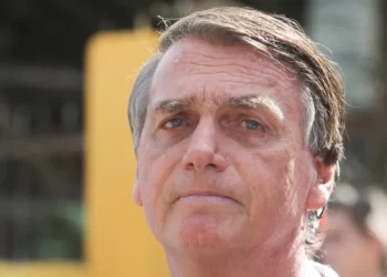 Prazo da prisão domiciliar de Bolsonaro termina nesta quinta; Moraes decidirá sobre manutenção da medida