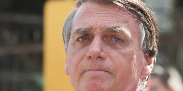 Prazo da prisão domiciliar de Bolsonaro termina nesta quinta; Moraes decidirá sobre manutenção da medida